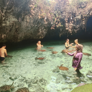 Zanzibar: Discover the beauty of Salaam Cave in Kizimkazi